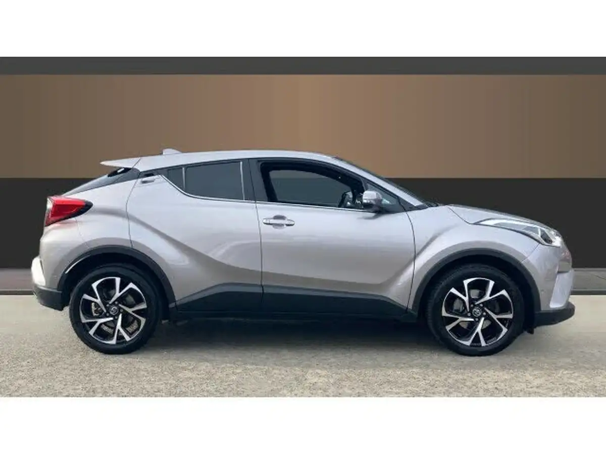 2019-toyota-c-hr-12-design-big-4
