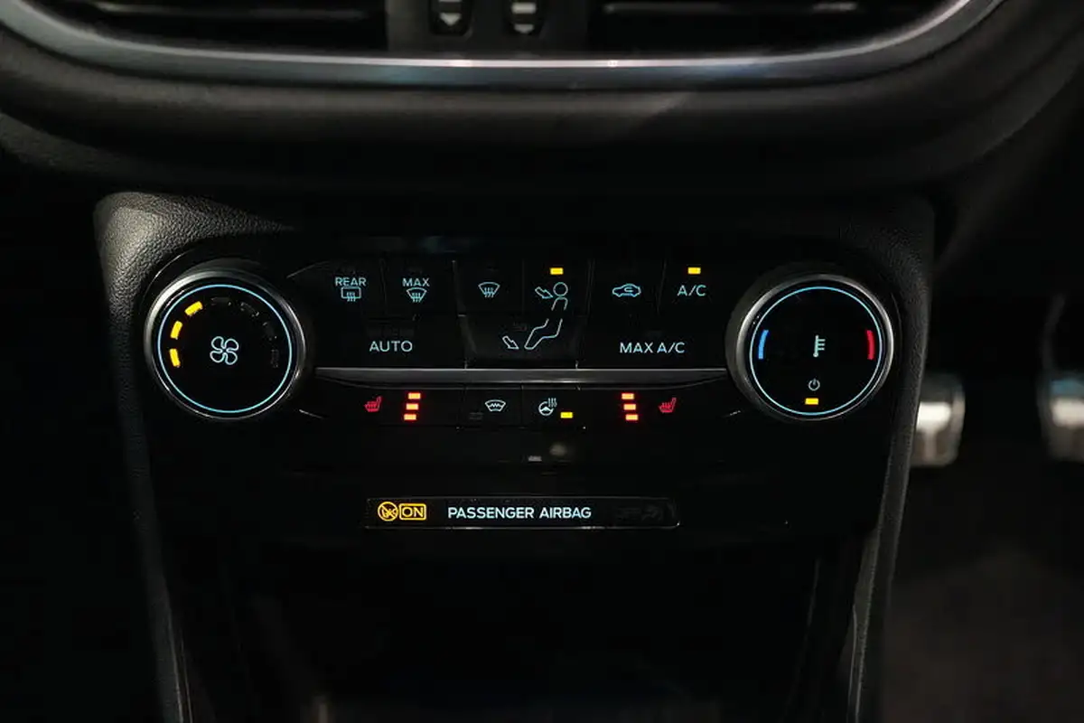 2021-ford-puma-suv-15-st-big-40