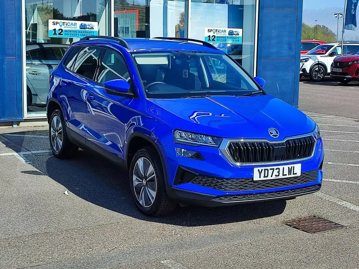 2023-skoda-karoq-15-tsi-se-drive-big-2