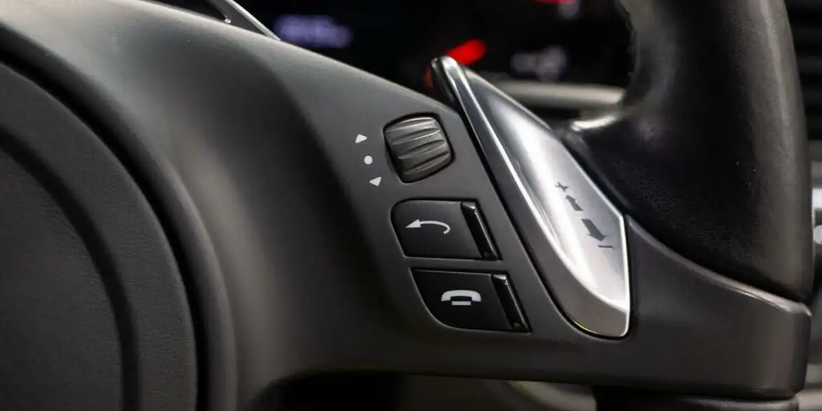 2012-porsche-911-34-carrera-coupe-pdk-big-42