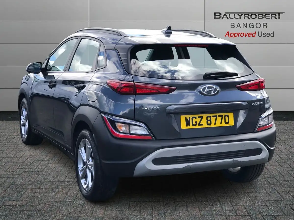 2022-hyundai-kona-10-t-gdi-se-connect-big-1