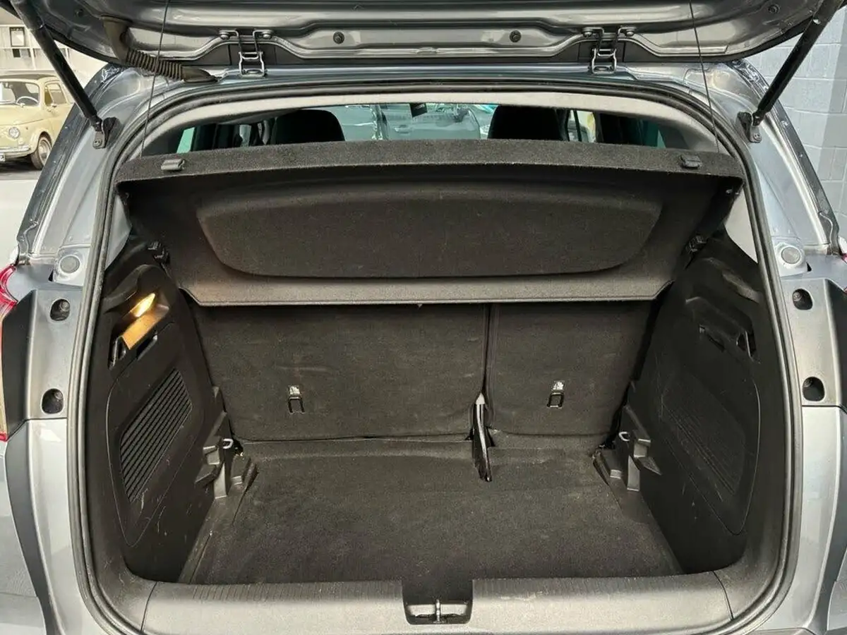 2018-vauxhall-crossland-x-16-tech-line-nav-120ps-big-14