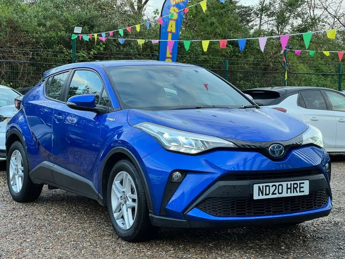 2020-toyota-c-hr-18-vvt-i-icon-parking-pack-big-0