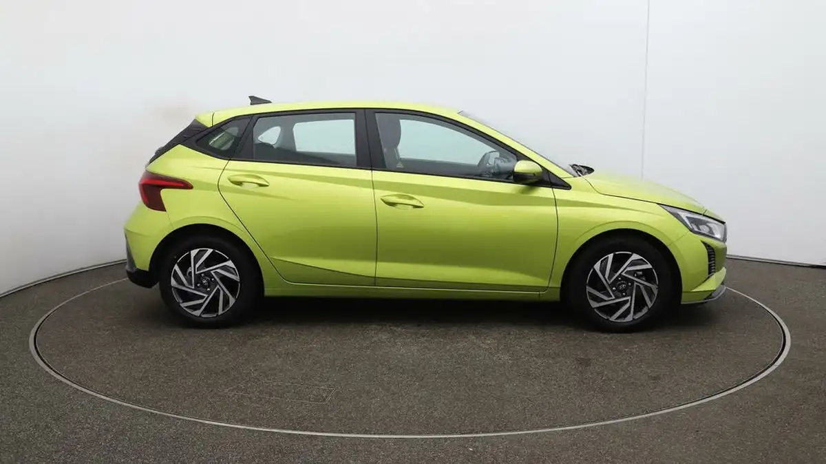 2024-hyundai-i20-10-t-gdi-advance-big-41