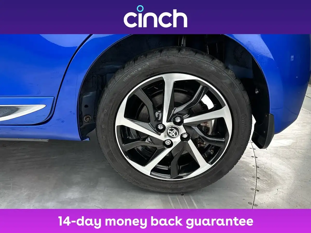 2019-toyota-yaris-15-vvt-i-excel-98bhp-hybrid-1497cc-e-cvt-big-17