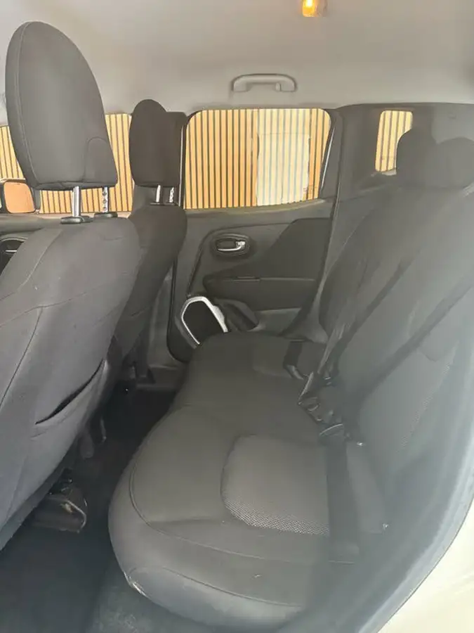 2016-jeep-renegade-14-multiair-ii-longitude-big-24
