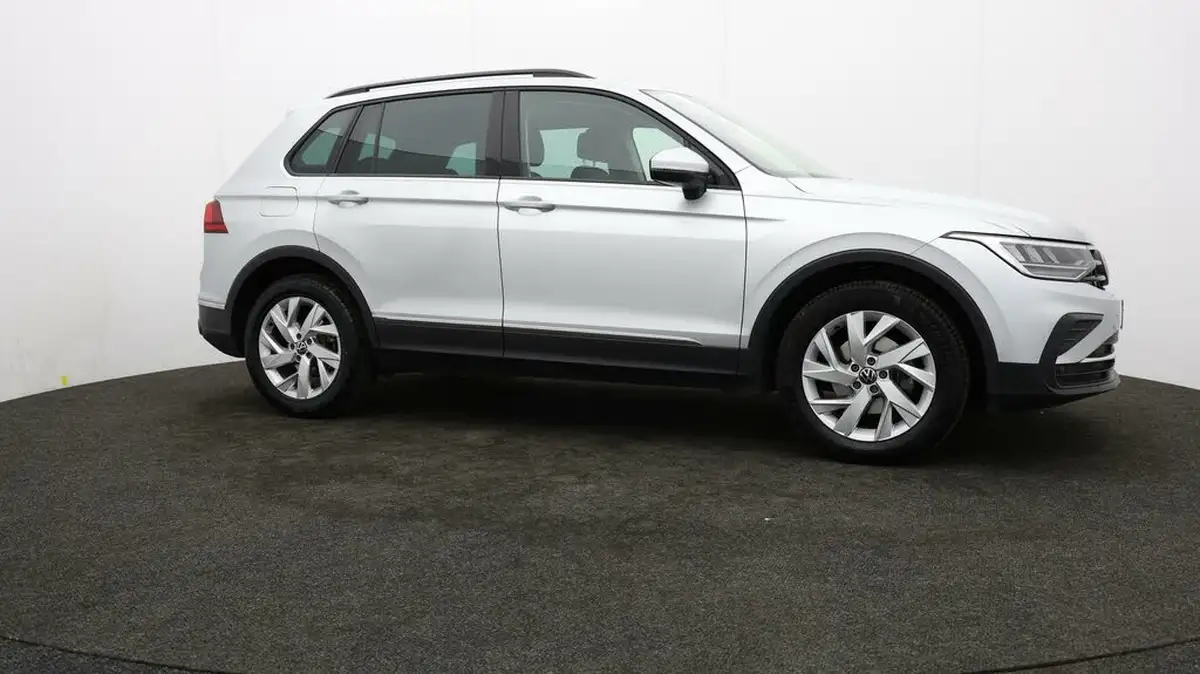 2021-volkswagen-tiguan-15-tsi-life-150ps-dsg-big-35