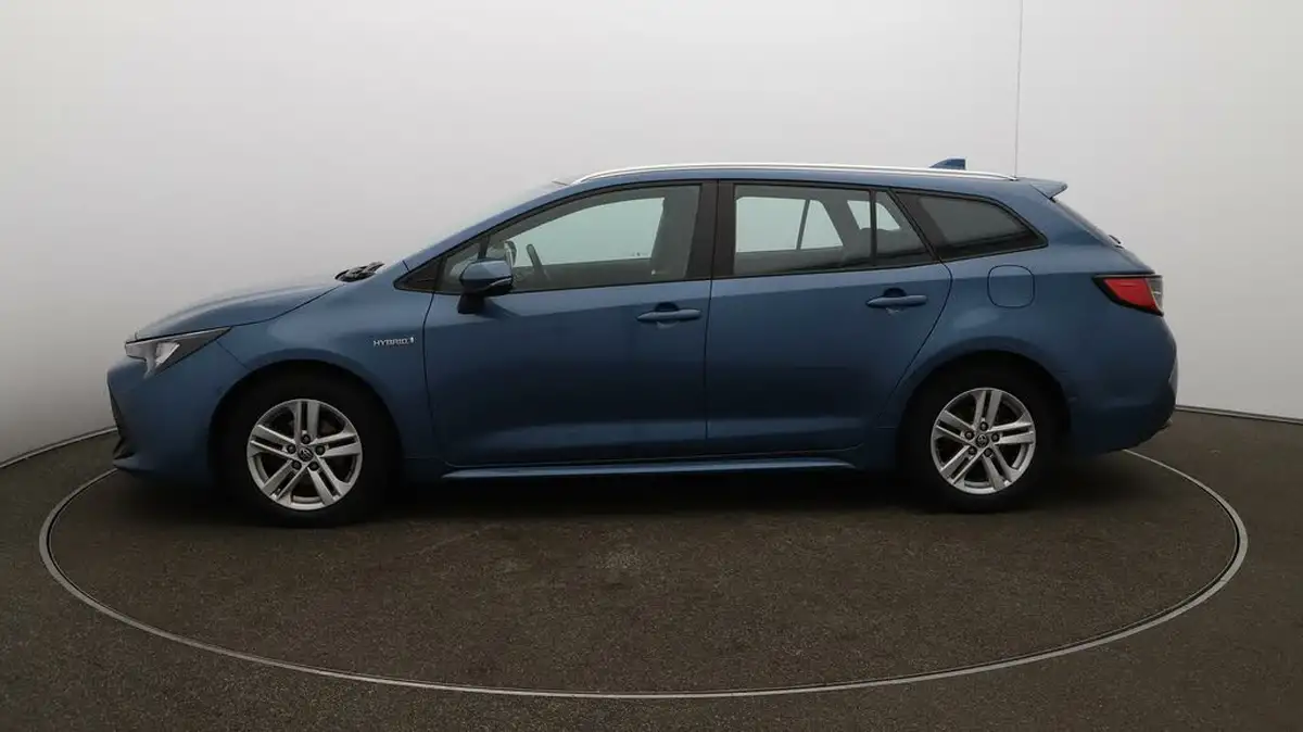 2022-toyota-corolla-18-vvt-i-icon-tech-spare-wheel-touring-sports-5d-big-59