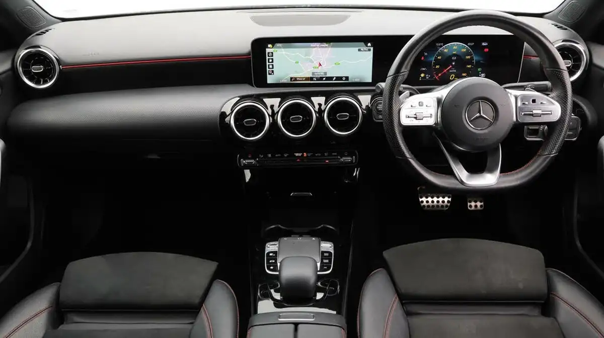 2019-mercedes-benz-a-class-15d-a180d-amg-line-executive-hatchback-5d-7g-dct-big-13
