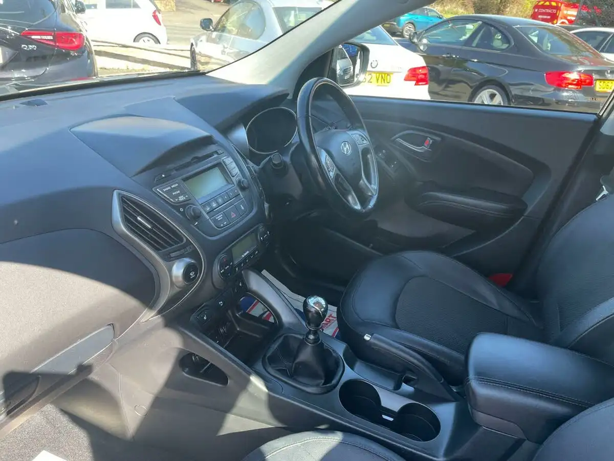 2014-hyundai-ix35-17td-se-big-23