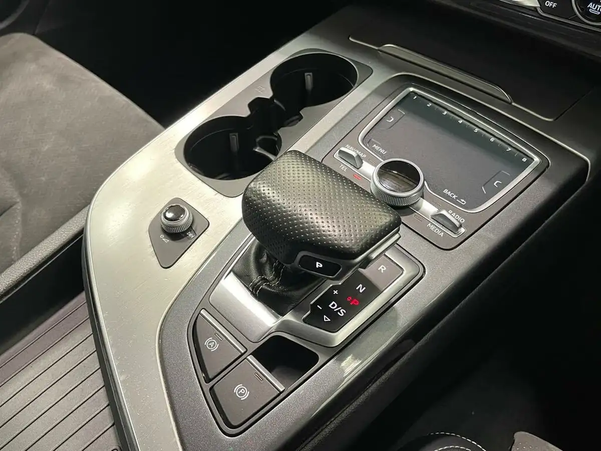 2017-audi-q7-30tdi-quattro-s-line-272ps-big-75