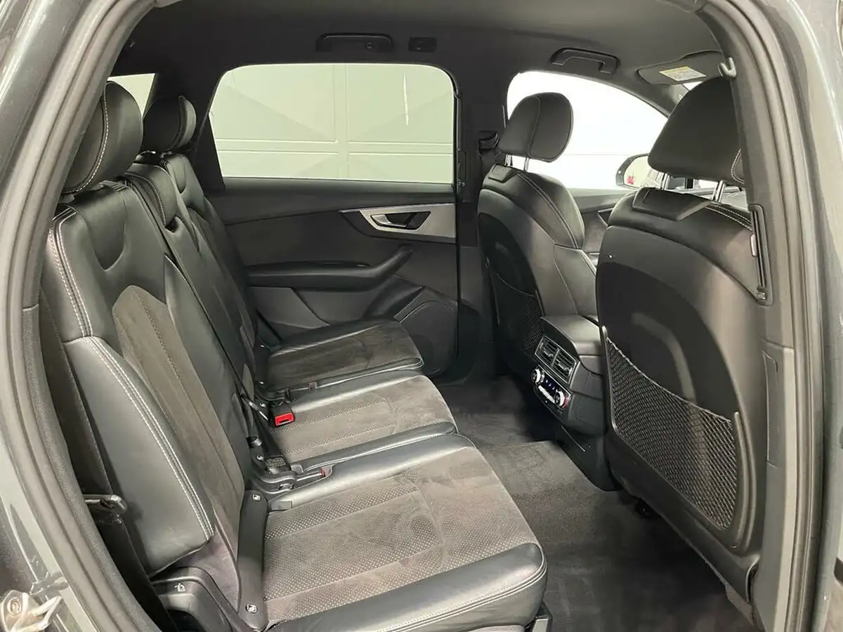 2017-audi-q7-30tdi-quattro-s-line-272ps-big-31