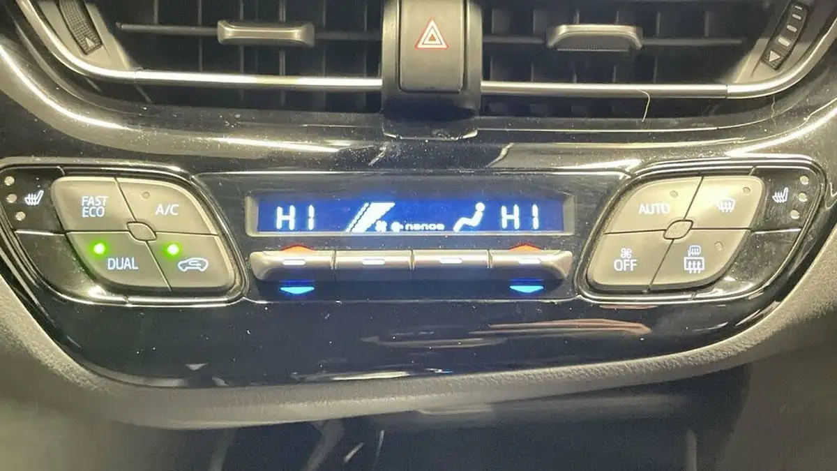 2020-toyota-c-hr-18-vvt-i-dynamic-big-27