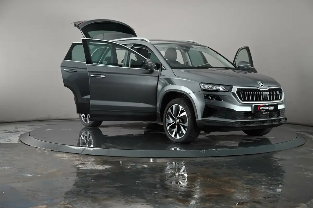 2022-skoda-karoq-15-tsi-se-l-big-31
