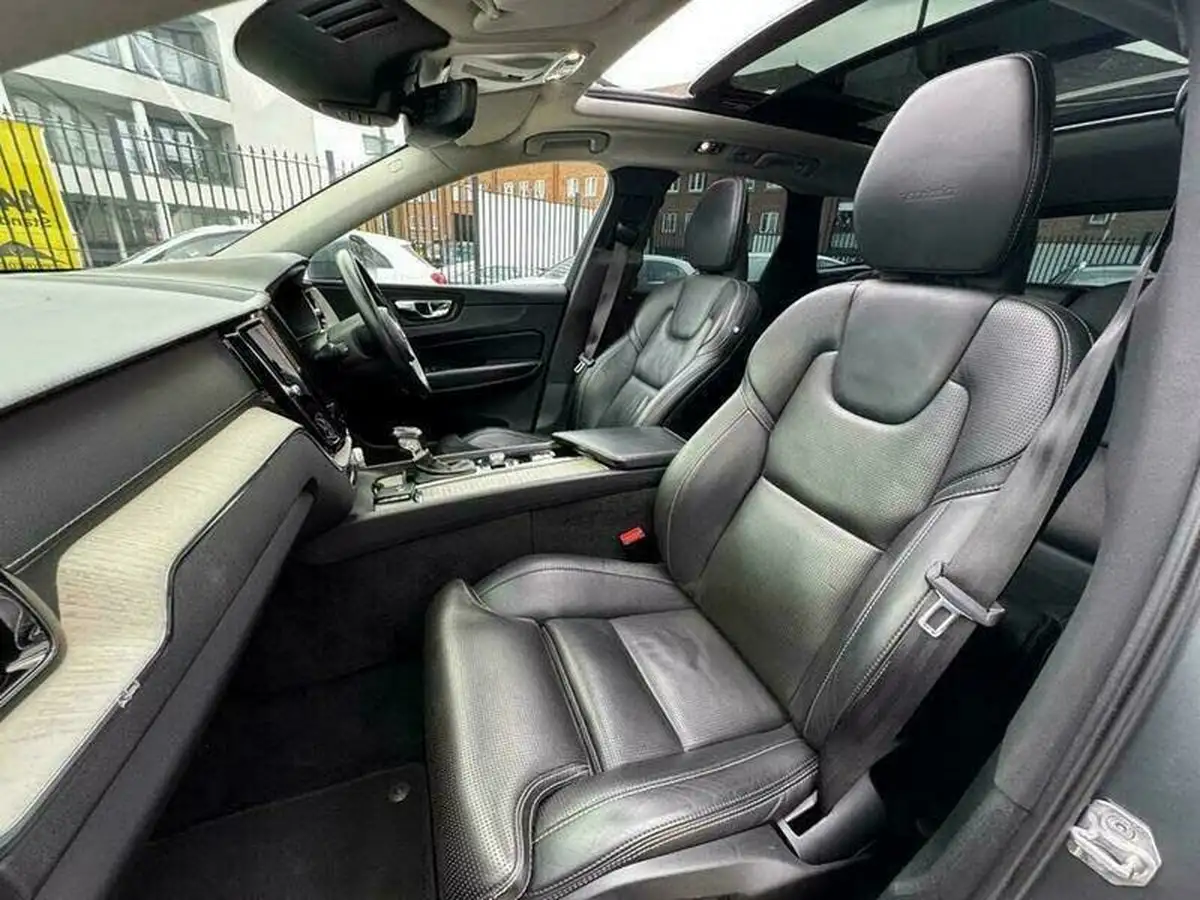 2018-volvo-xc60-20td-d4-inscription-pro-4x4-geartronic-big-53