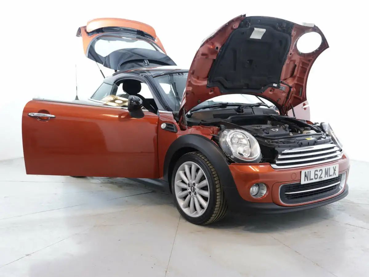 2012-mini-cooper-16-cooper-122bhp-coupe-3d-big-39