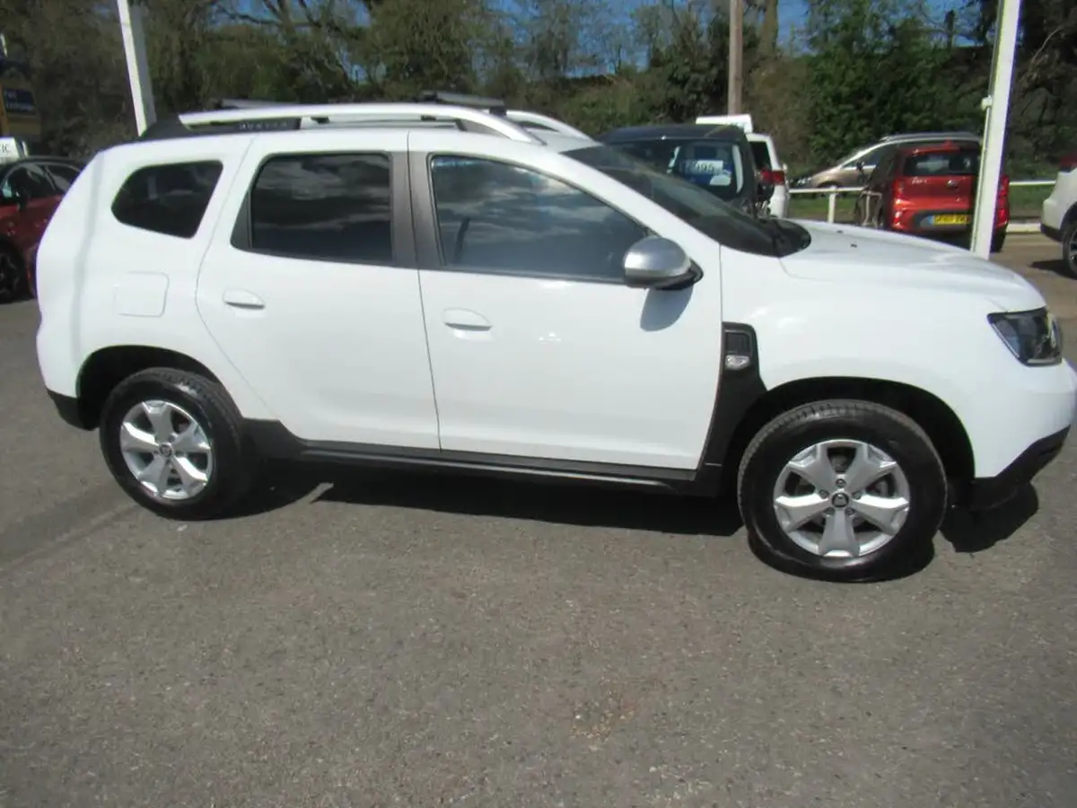 2021-dacia-duster-15dci-comfort-115bhp-blue-station-wagon-5d-big-5