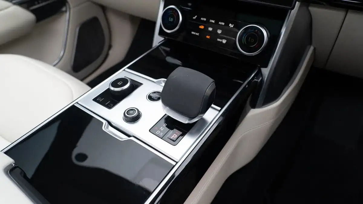2022-land-rover-range-rover-30-p400-autobiography-big-24