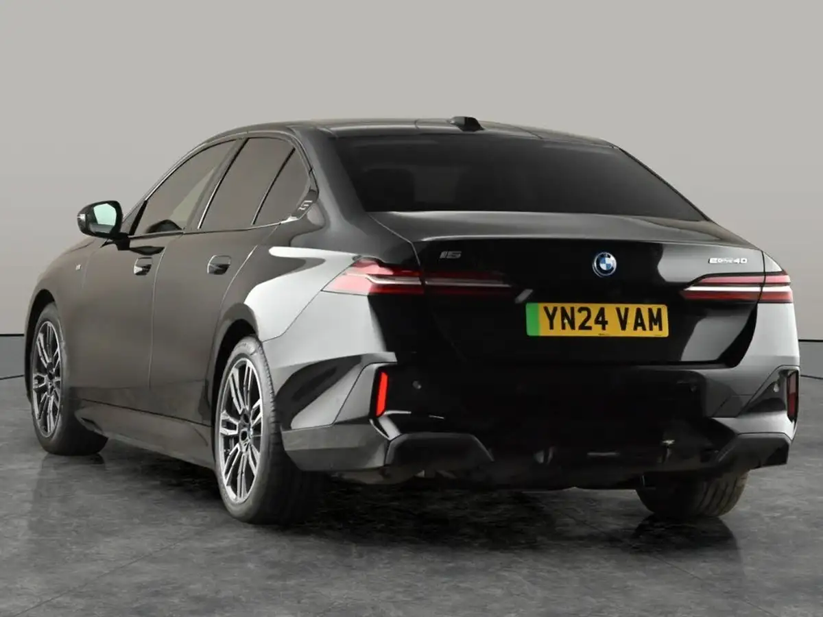 2024-bmw-5-series-e-i5-edrive40-m-sport-saloon-4d-big-3