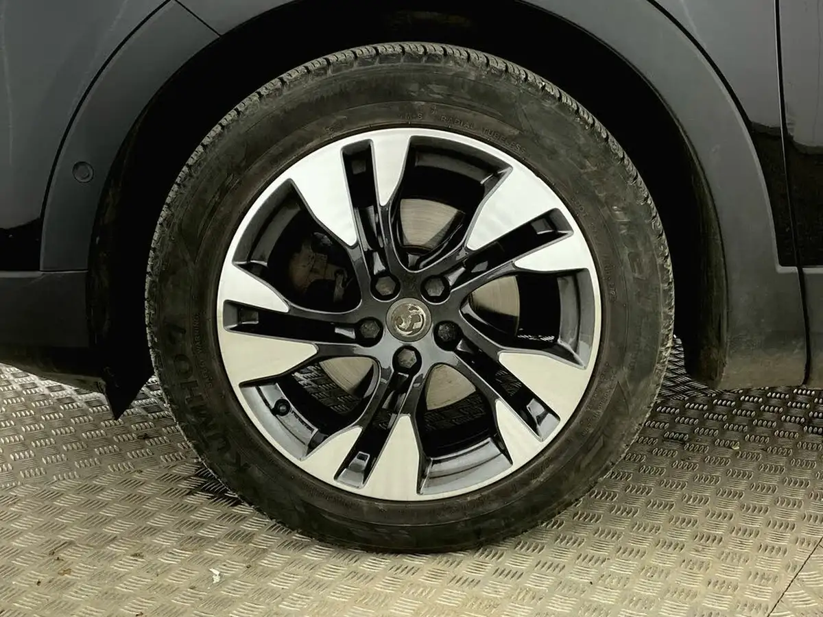 2019-vauxhall-grandland-x-12-sri-nav-big-10