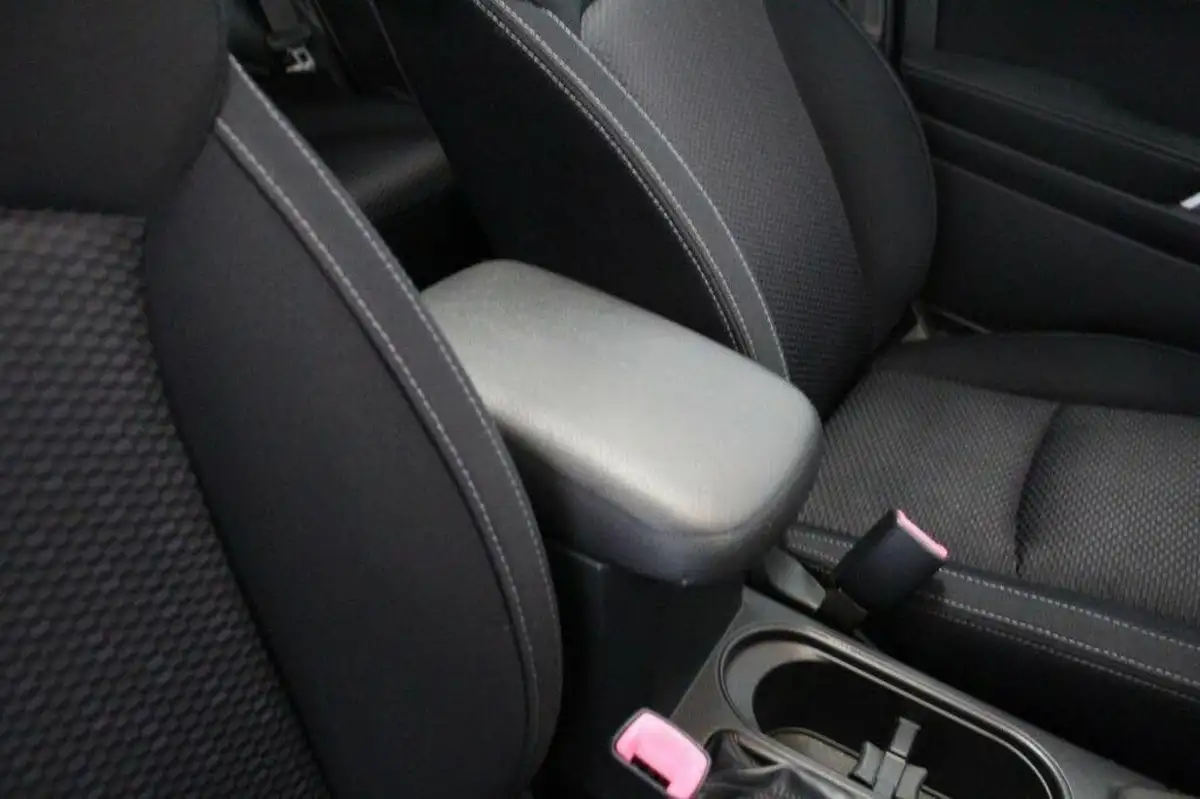 2014-subaru-forester-20-xe-premium-lineartronic-big-32