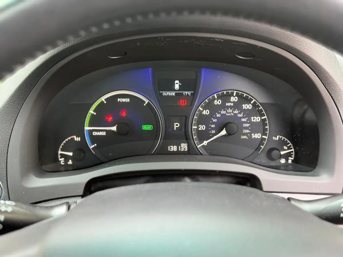 2012-lexus-rx-450h-35-advance-pan-big-17