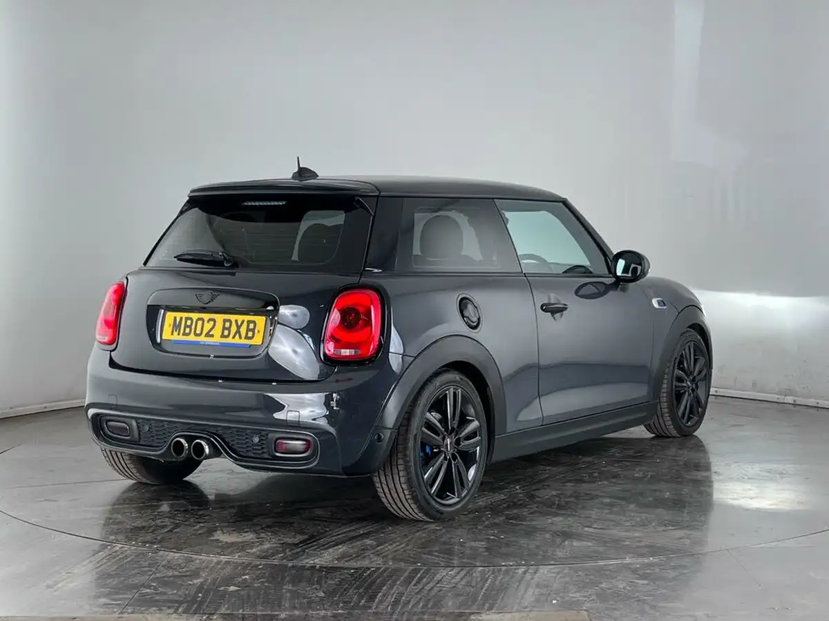 2017-mini-cooper-20-cooper-s-ss-hatchback-3d-sport-auto-big-3