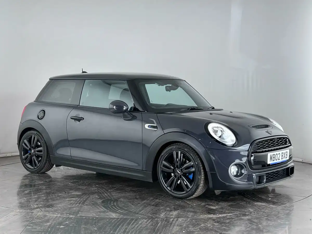 2017-mini-cooper-20-cooper-s-ss-hatchback-3d-sport-auto-big-0