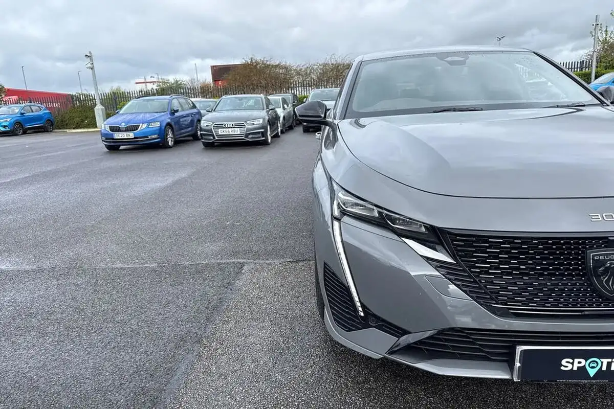 2024-peugeot-308-16-puretech-gt-180ps-big-23