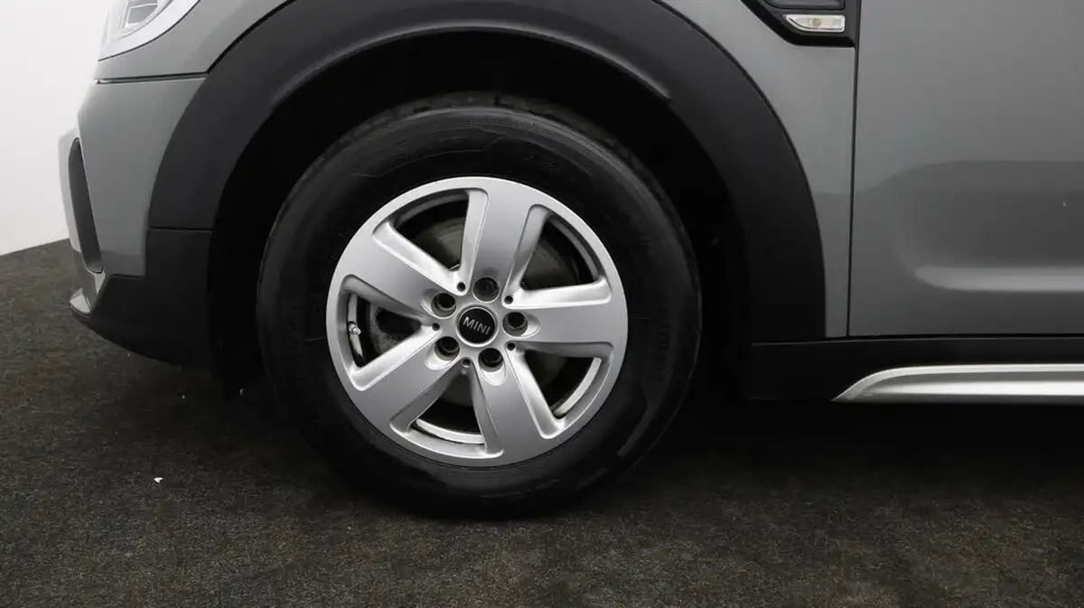 2021-mini-countryman-15-cooper-classic-big-17