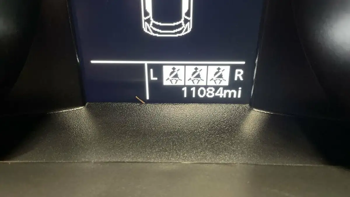 2024-suzuki-swift-12-dualjet-sz-l-big-23