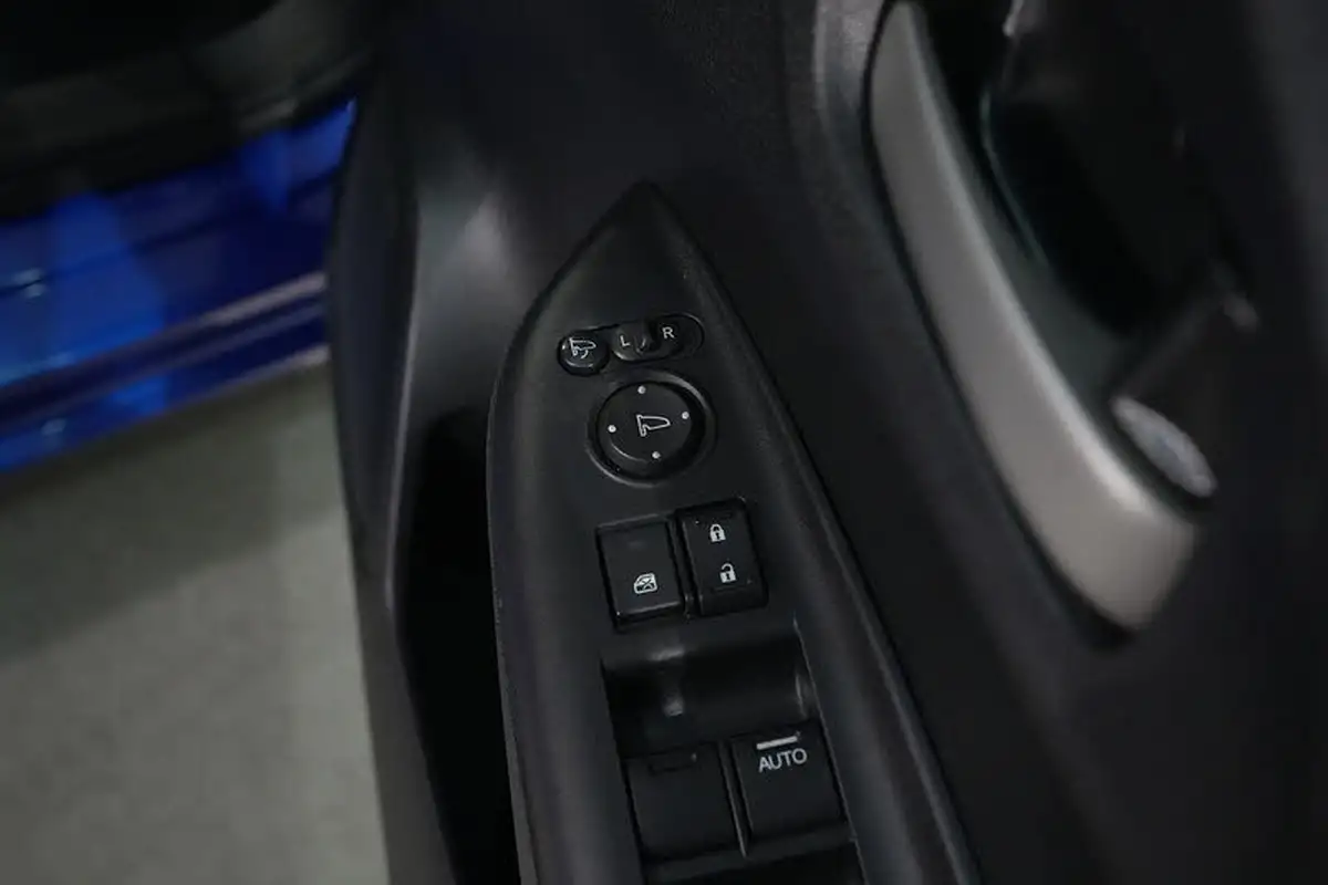 2018-honda-jazz-13-i-vtec-se-big-22