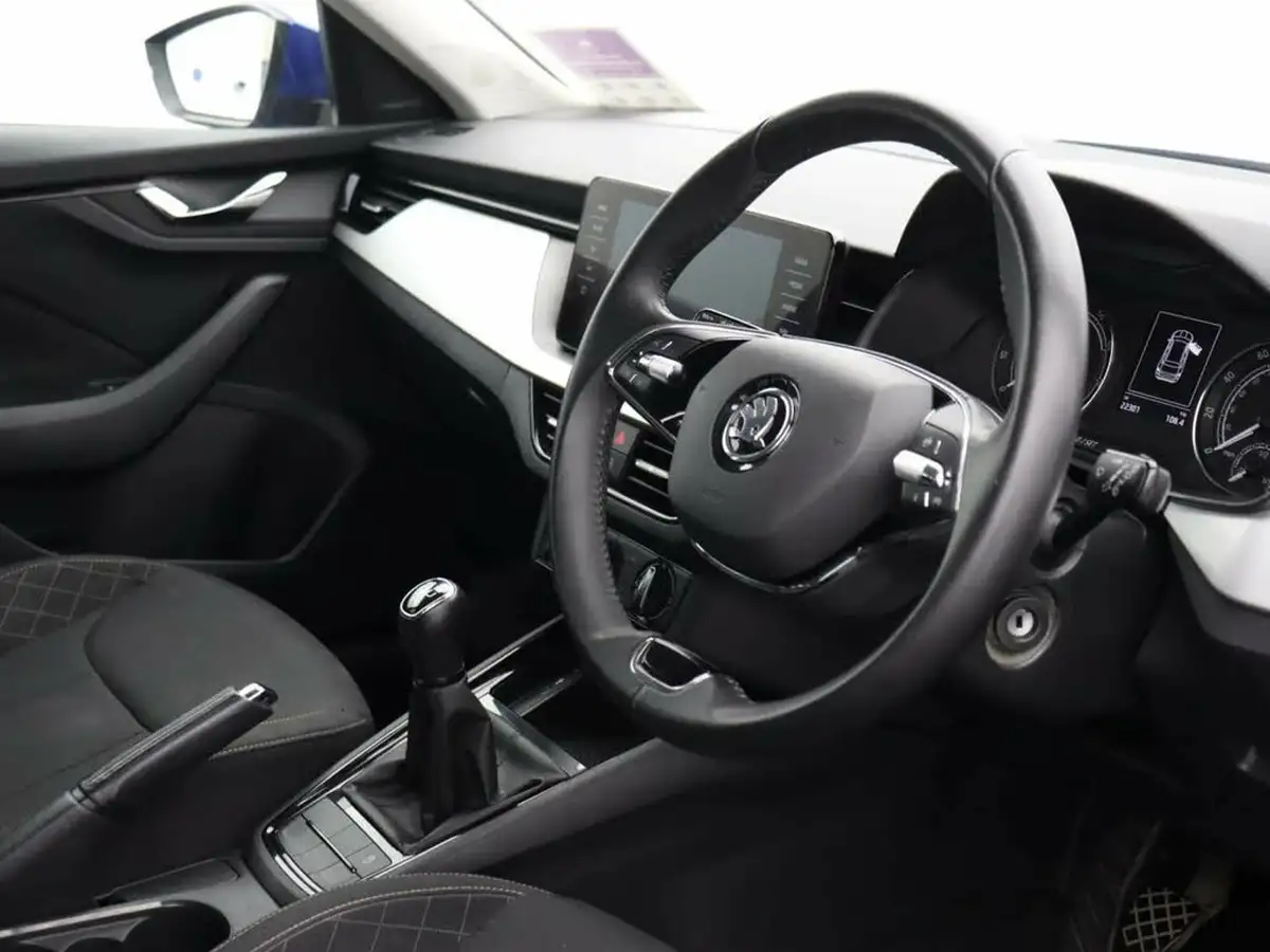 2022-skoda-kamiq-10-tsi-se-drive-95ps-big-11