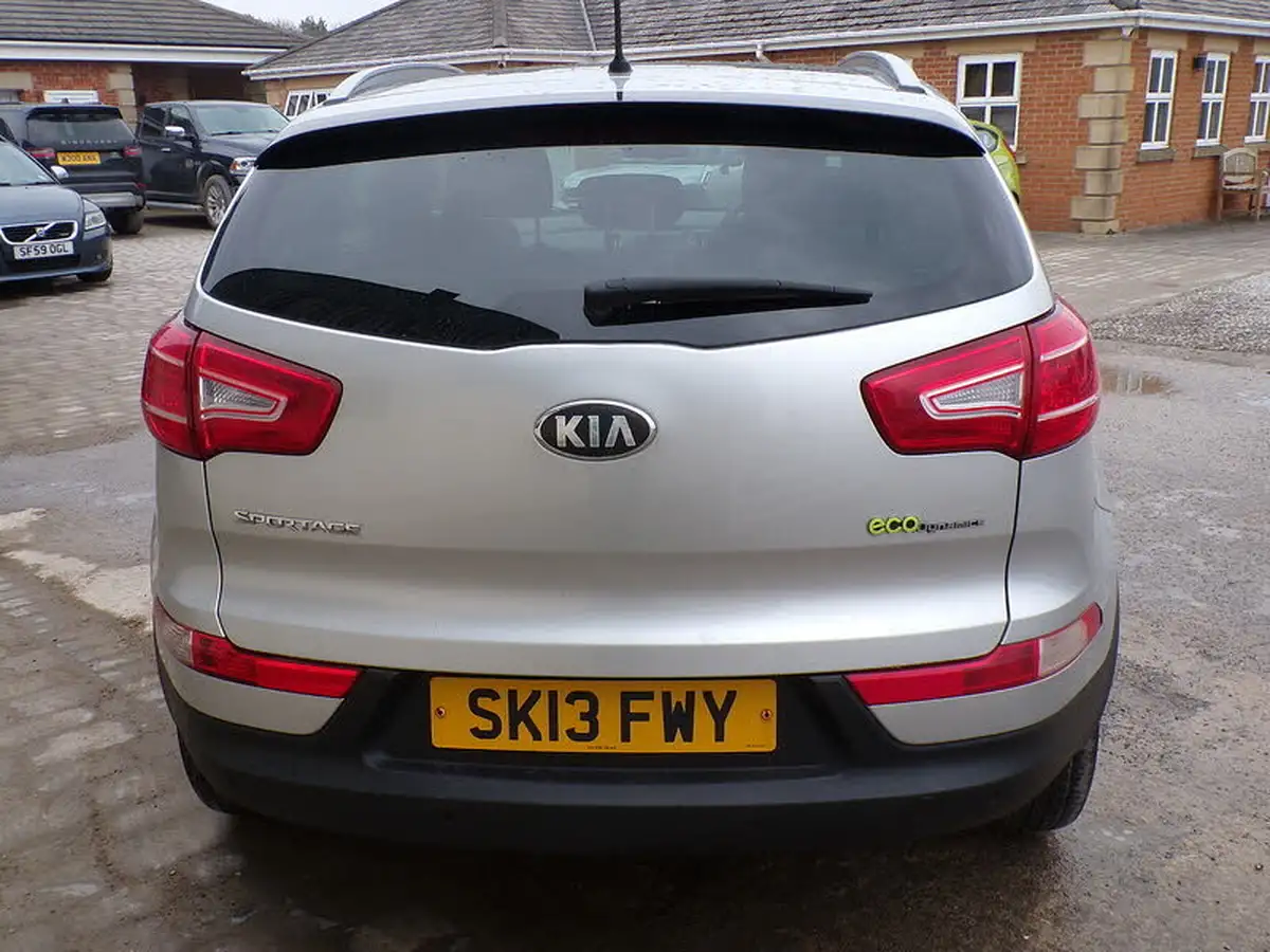2013-kia-sportage-17td-2-big-6