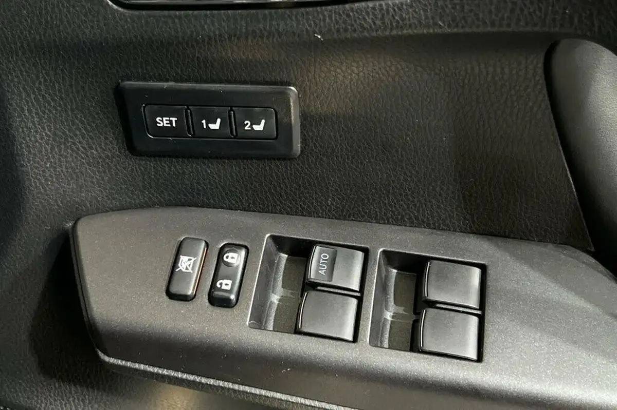 2017-toyota-rav4-25-vvt-i-excel-awd-tss-navi-big-33