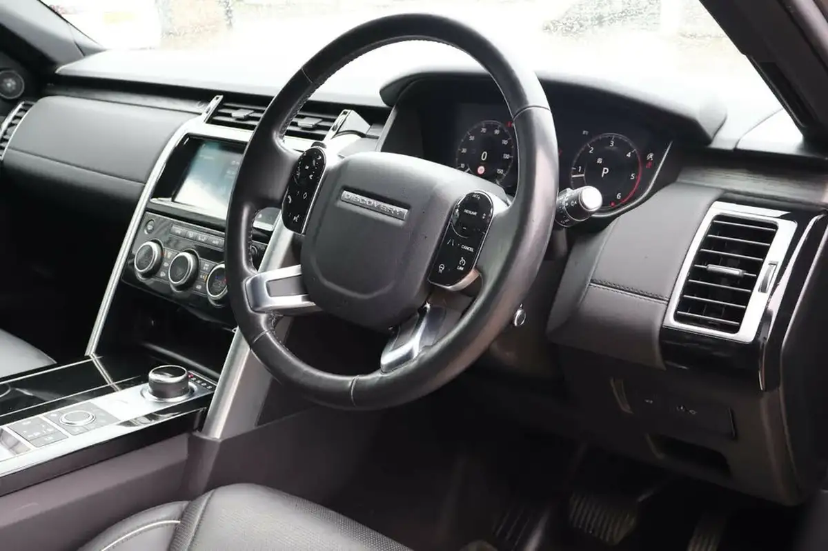 2020-land-rover-discovery-30td6-hse-big-13