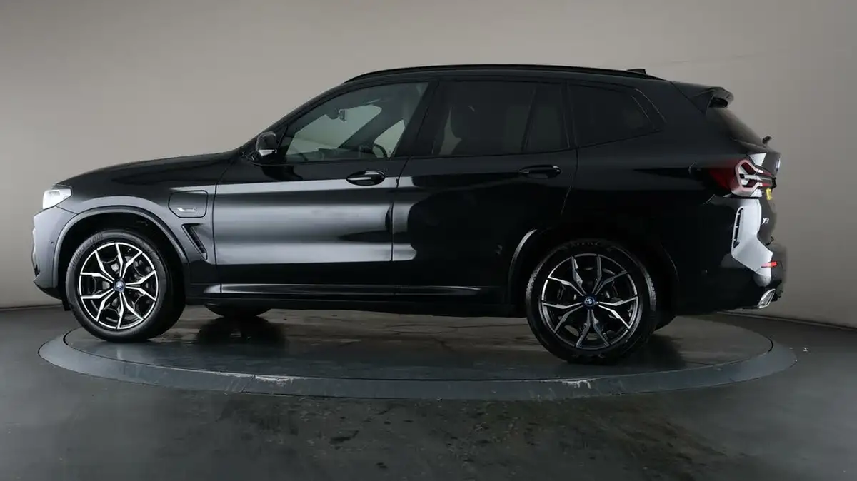 2021-bmw-x3-20-xdrive-30e-m-sport-big-70