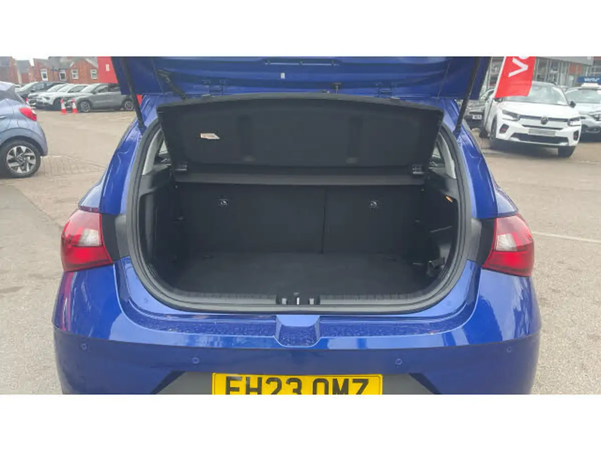 2023-hyundai-i20-10-t-gdi-se-connect-eclutch-imt-big-3