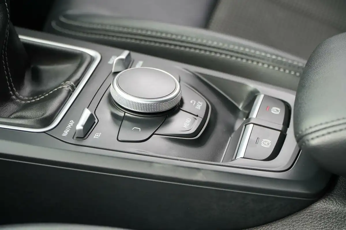 2018-audi-q2-14-tfsi-s-line-big-27