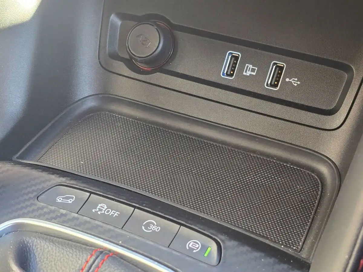 2023-mg-zs-suv-15-vti-tech-exclusive-big-21