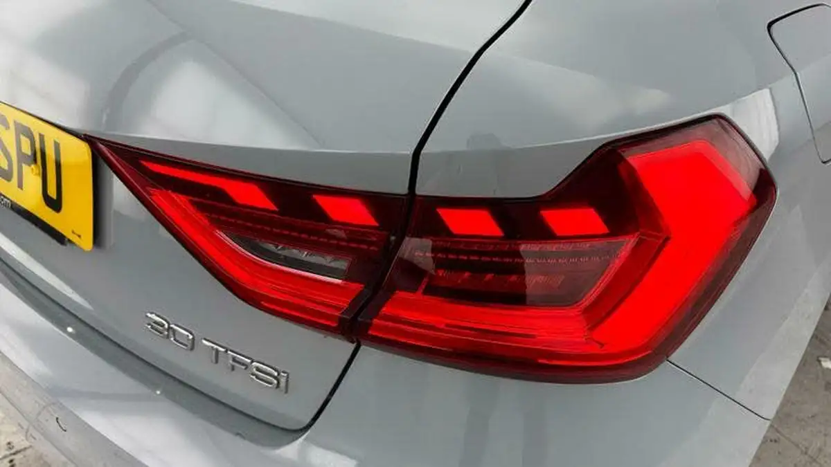 2022-audi-a1-10-30-tfsi-sport-big-26