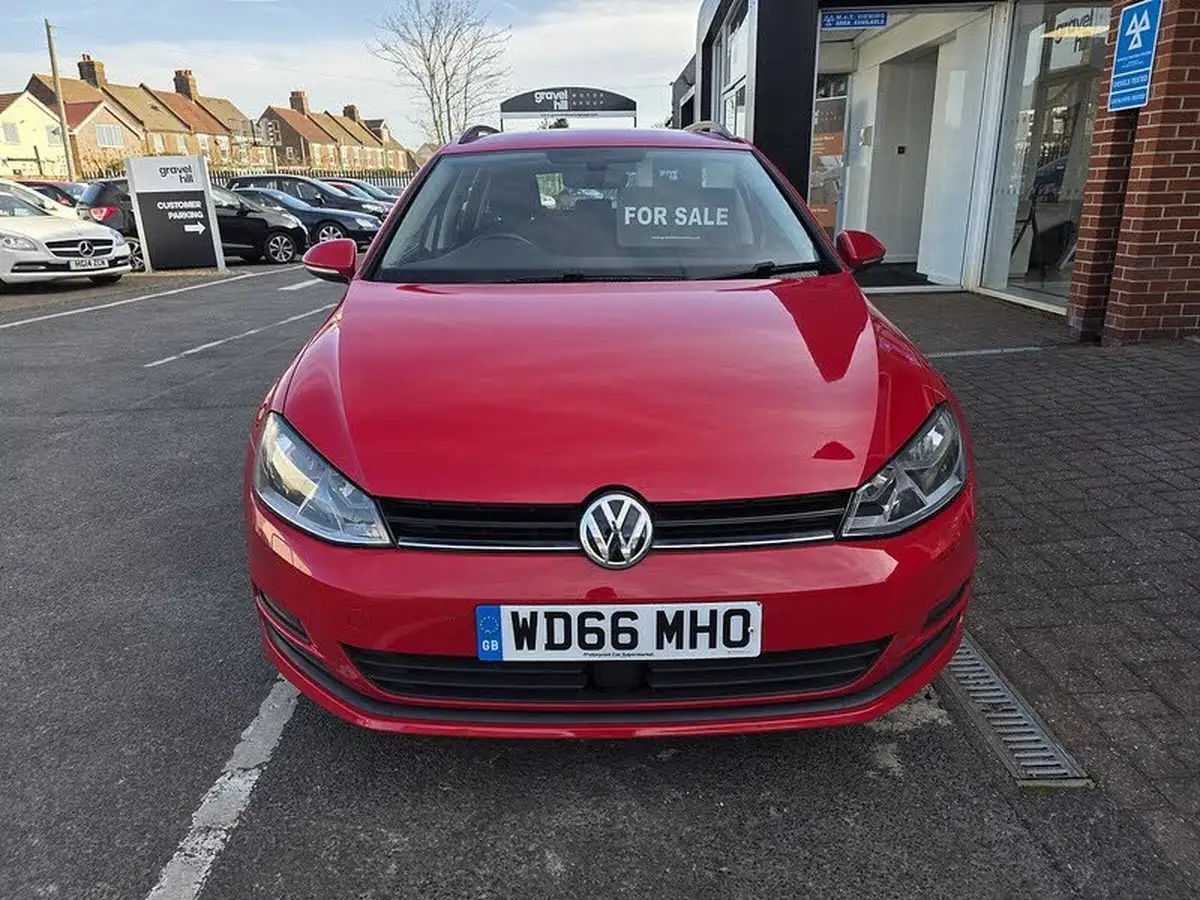 2017-volkswagen-golf-16tdi-match-edition-hatchback-5d-big-1
