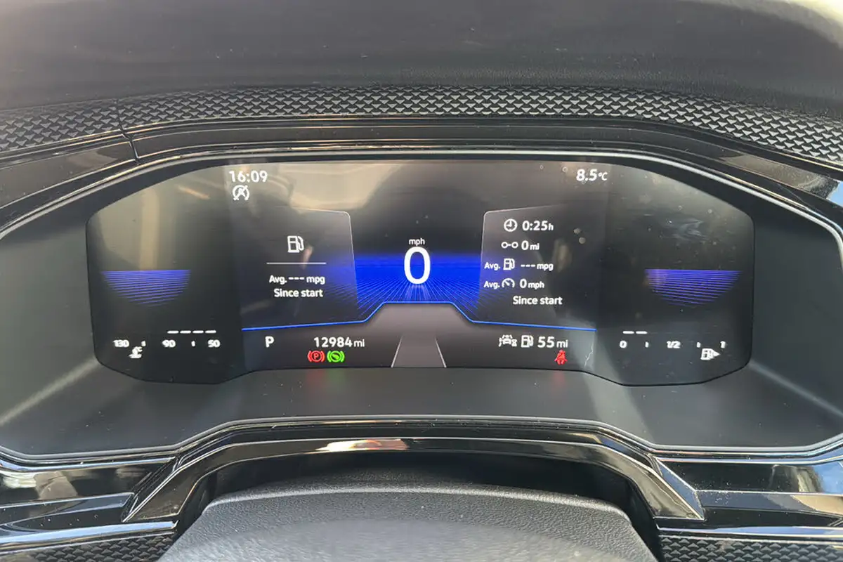 2023-volkswagen-polo-10-tsi-life-dsg-big-7