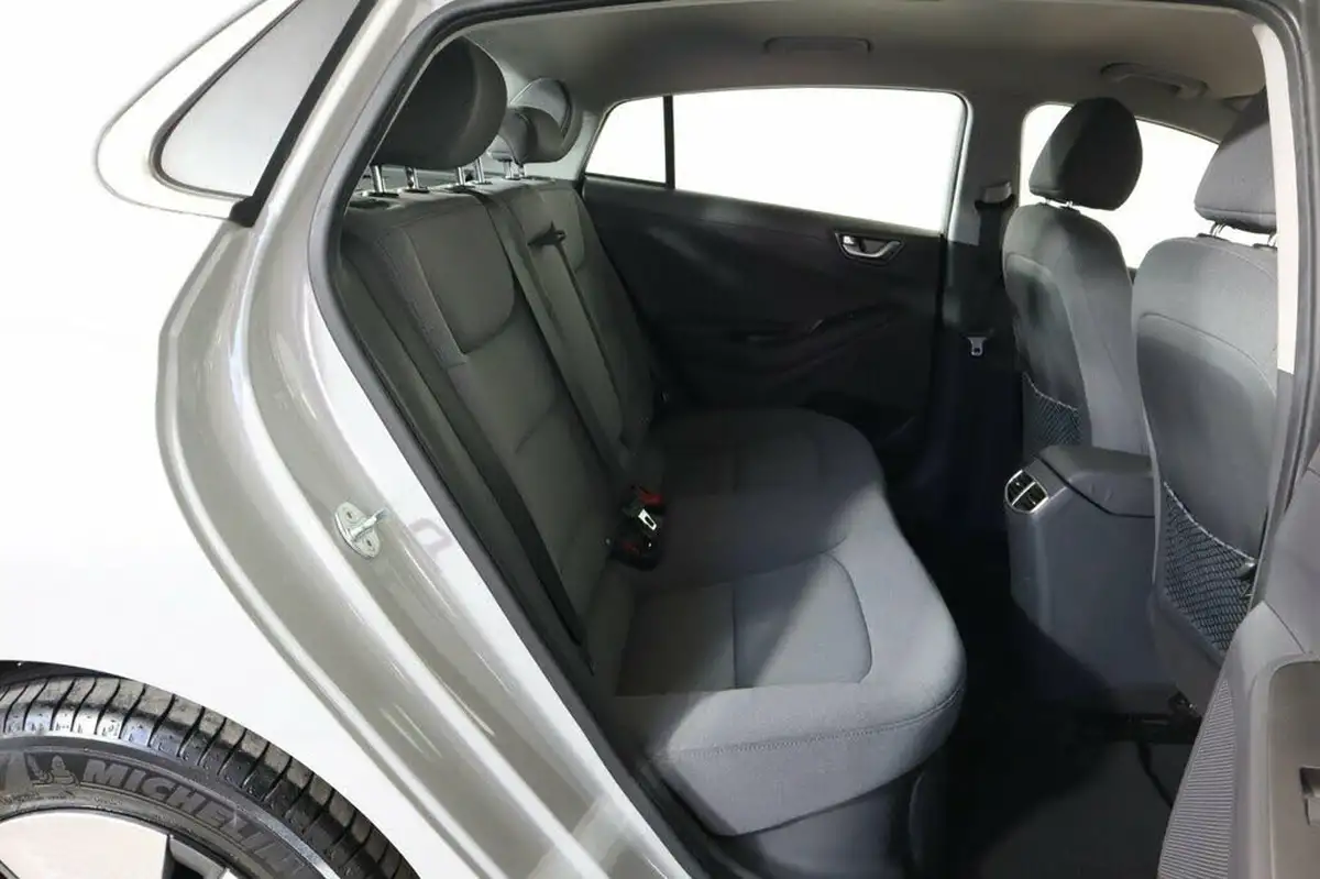 2021-hyundai-ioniq-16-gdi-premium-hybrid-big-11