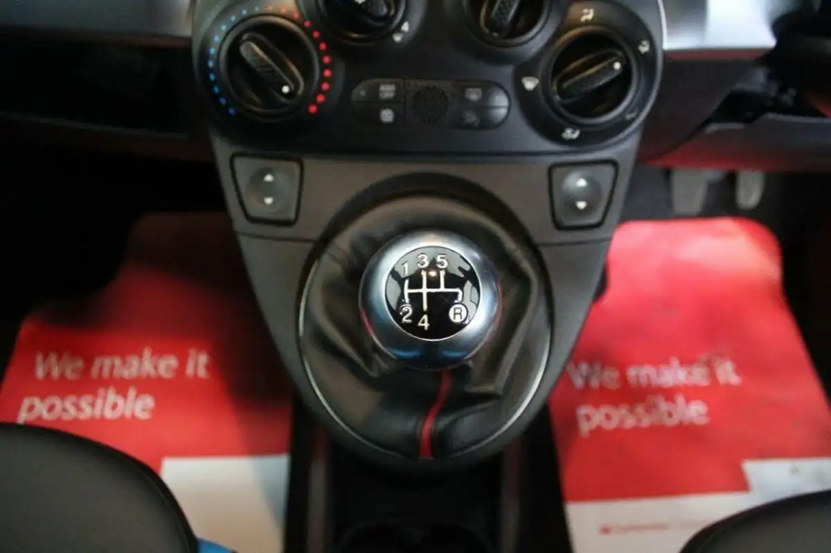 2014-fiat-500-12-s-big-23