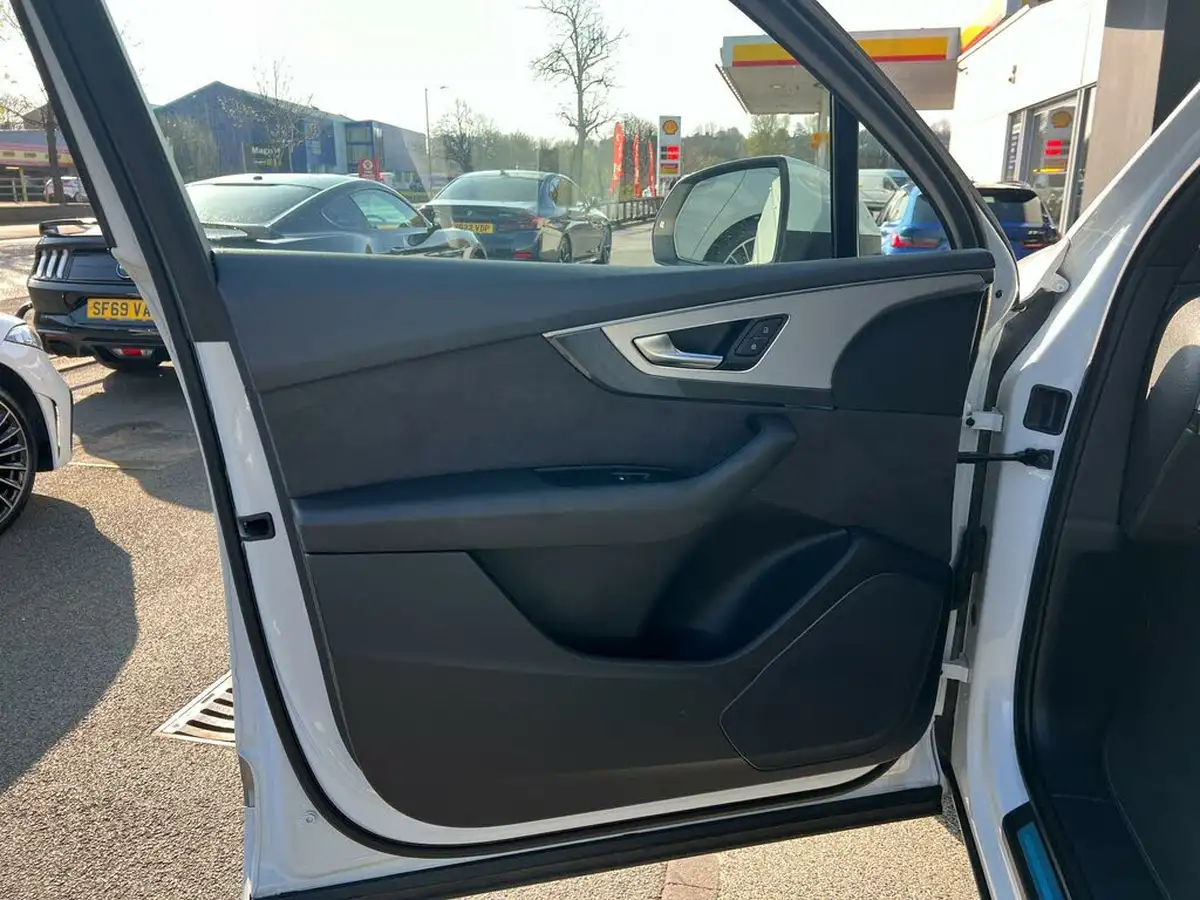 2019-audi-q7-30-50-tdi-s-line-ss-big-56