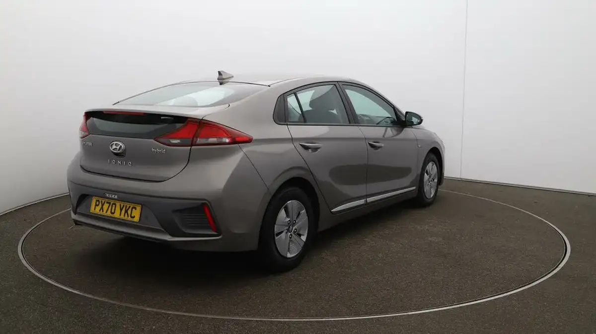 2020-hyundai-ioniq-16-gdi-se-connect-hybrid-big-7