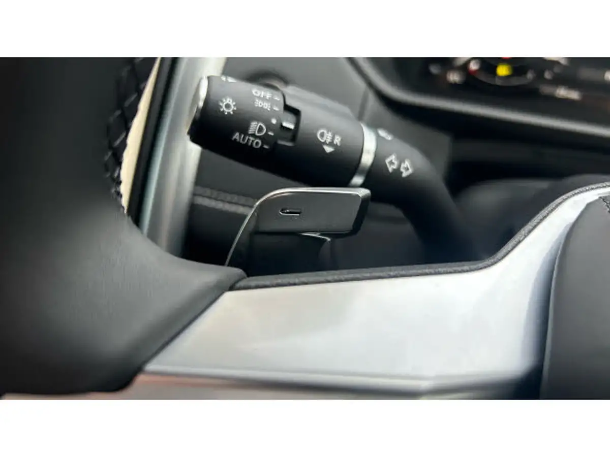 2024-land-rover-discovery-30-d350-dynamic-hse-big-51