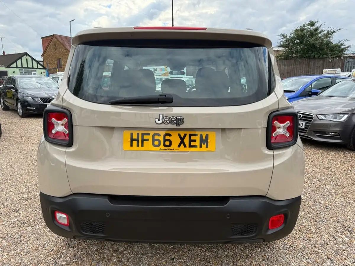 2016-jeep-renegade-14-multiair-ii-longitude-ddct-big-10