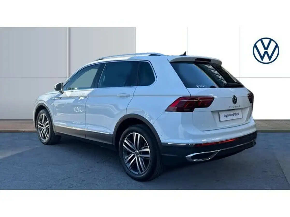 2022-volkswagen-tiguan-15-tsi-elegance-big-2